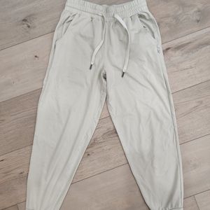 Feat Super Soft Cream Pants Size Small